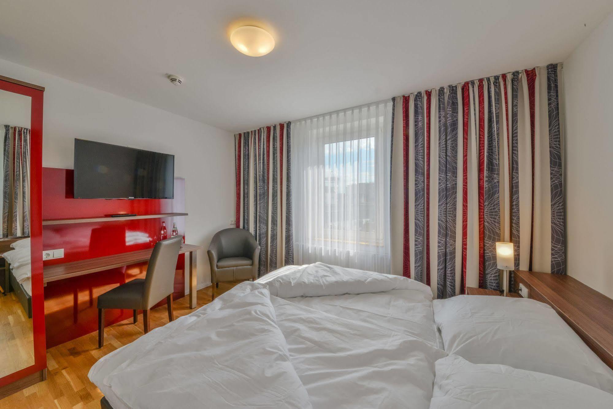 City Hotel Вецлар Экстерьер фото