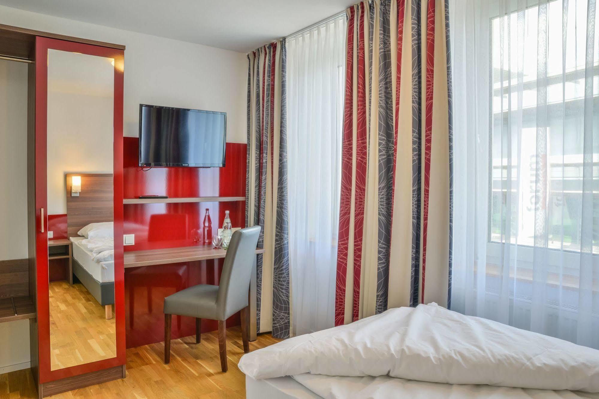 City Hotel Вецлар Экстерьер фото